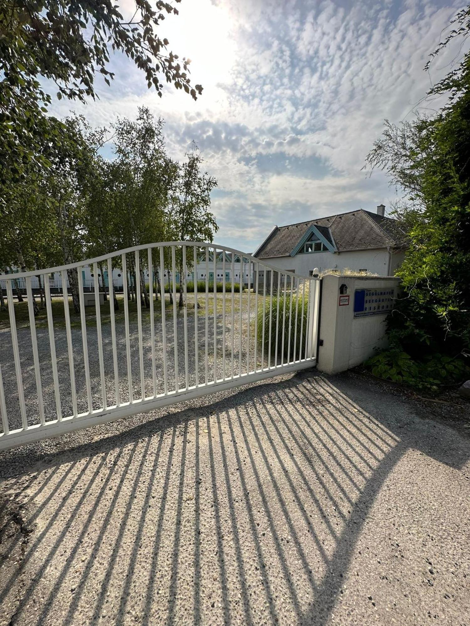Haus Am See Neusiedl am See Exterior photo